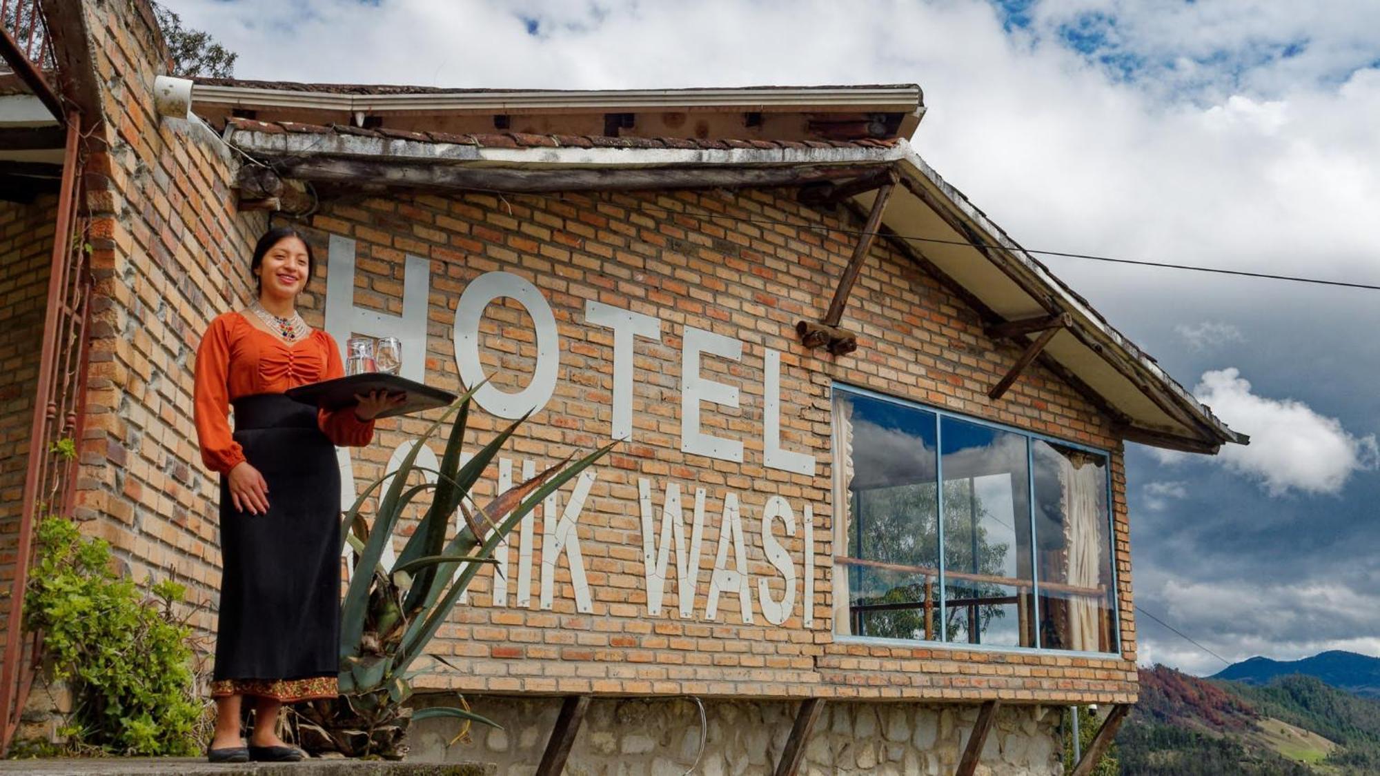 Hotel Achik Wasi Saraguro ภายนอก รูปภาพ